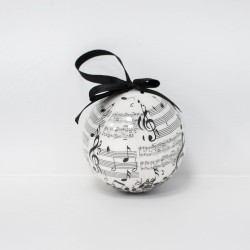 Bola árbol navidad notas musicales